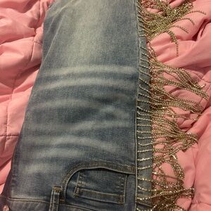 Elegant Denim Skinny Jeans with Gold Fringe